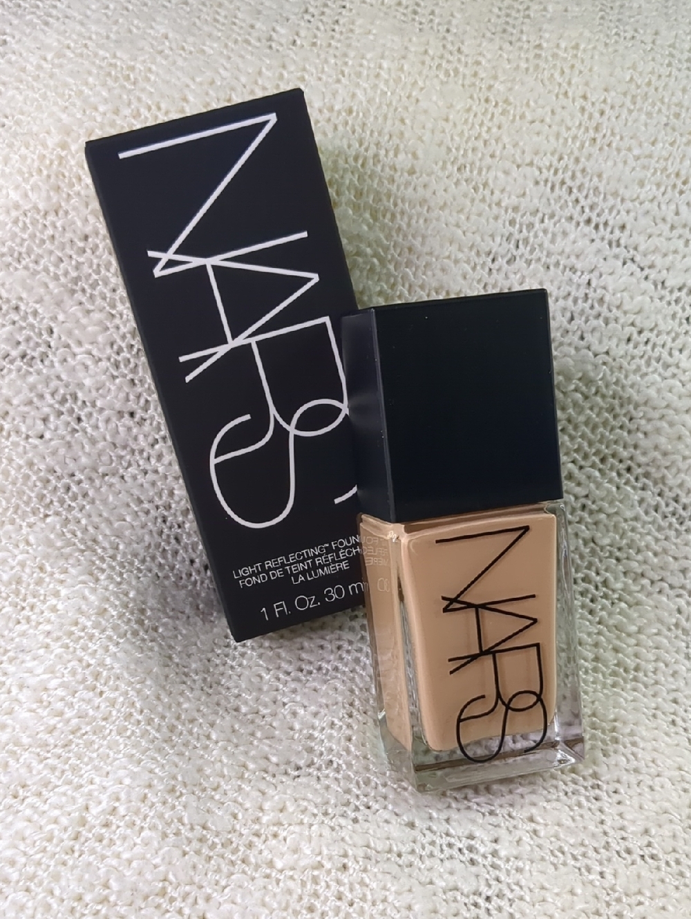 NARS Natural Matte Longwear Foundation in LANAI M2.25, 30ml/1.0fl oz - Picture 11 of 11